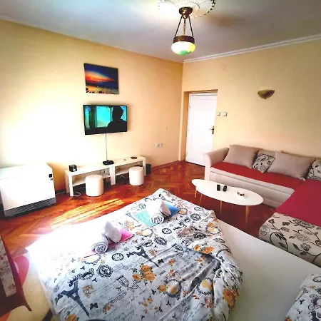 Apartment Red Rouz *